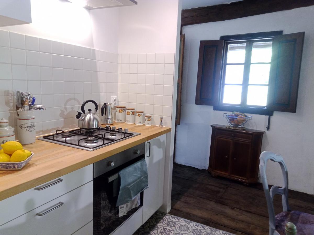 Beautiful apartment Casa o Rio in Ribeira sacra ES Castro Caldelas Exterior foto