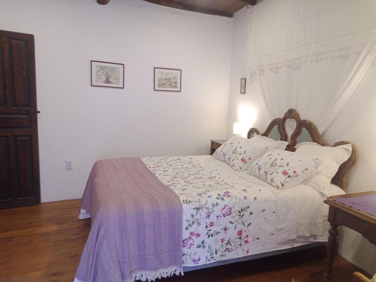 Beautiful apartment Casa o Rio in Ribeira sacra ES Castro Caldelas Exterior foto